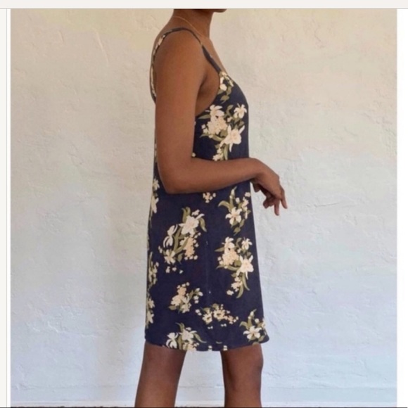 Reformation Blue and White Floral Dress - Picture 3 of 7